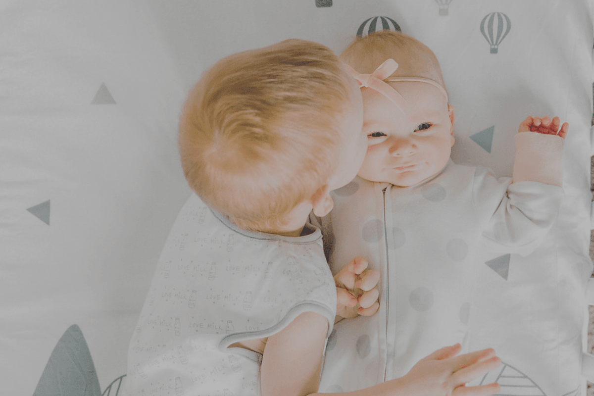 Baby's First Month Sleep Schedule and Feeding Guidance