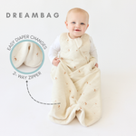 Convenient and practical Dreambag with an easy-to-use 2-way zipper closure, making nighttime changes quick and hassle-free.